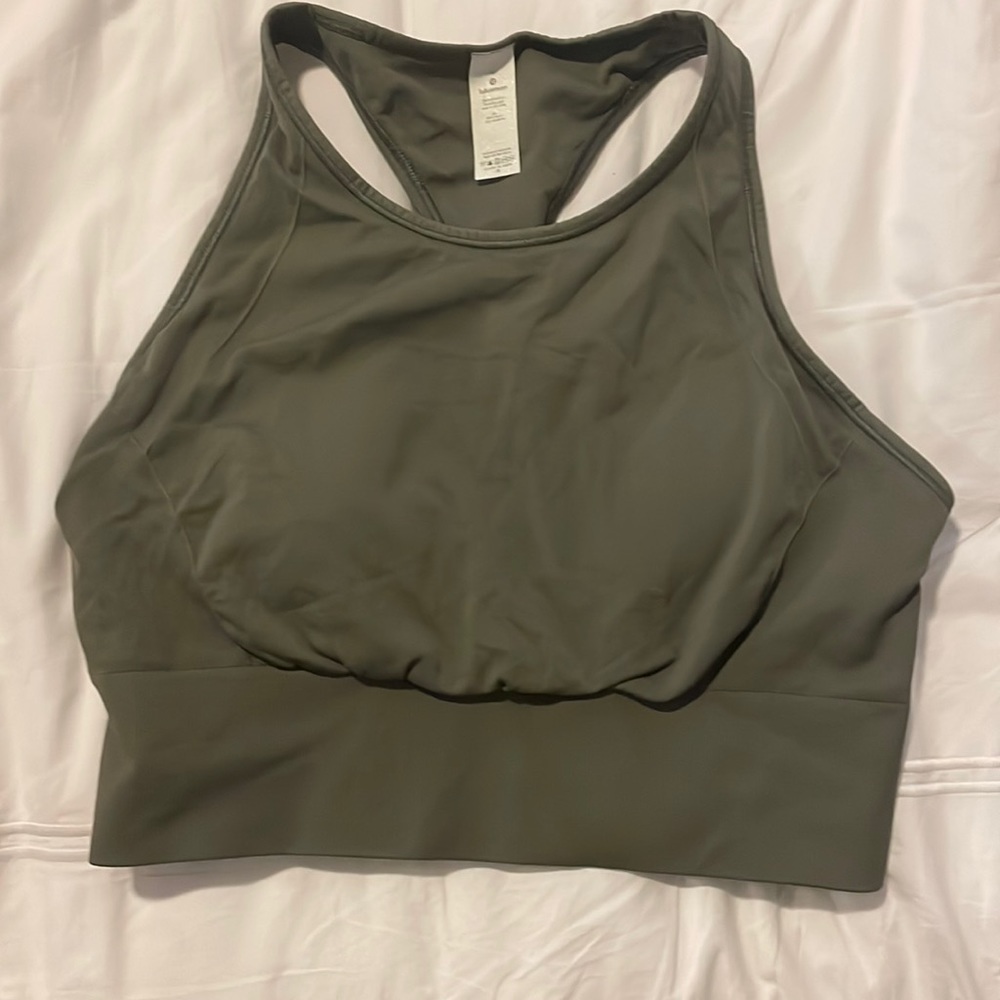 Lululemon ebb to street crop